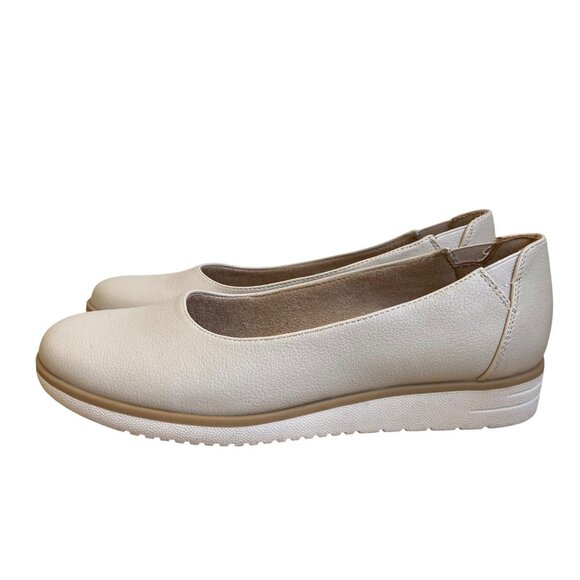 Womens Soul Naturalizer Slip-On Flats ecru Beige Comfort Shoes Size 5 vegan leat - Picture 1 of 16